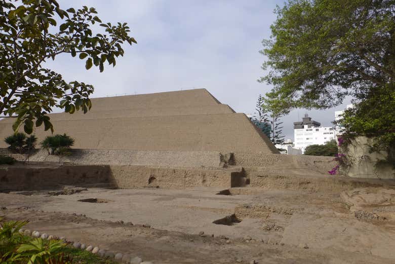 Panoramica della piramide di Huaca Huallamarca