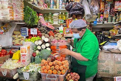 Visitando un mercado local