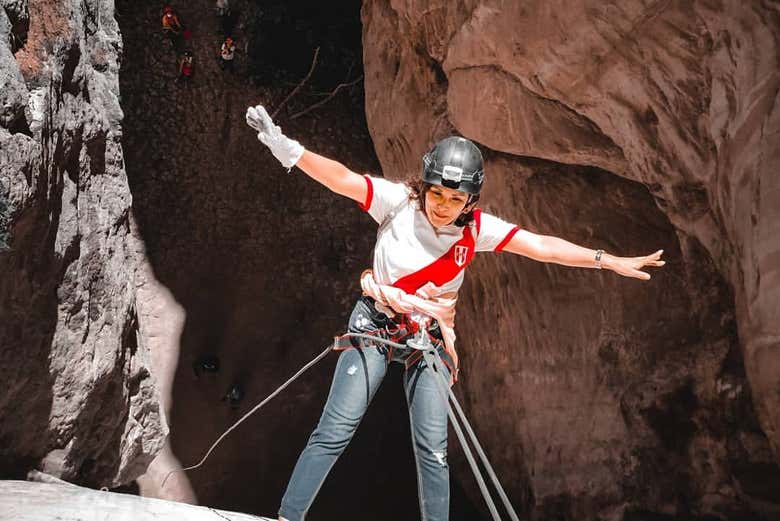 Descend to the botton of the canyon