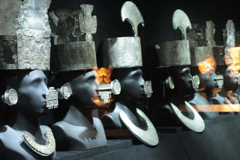 Una de las vitrinas del Museo Larco