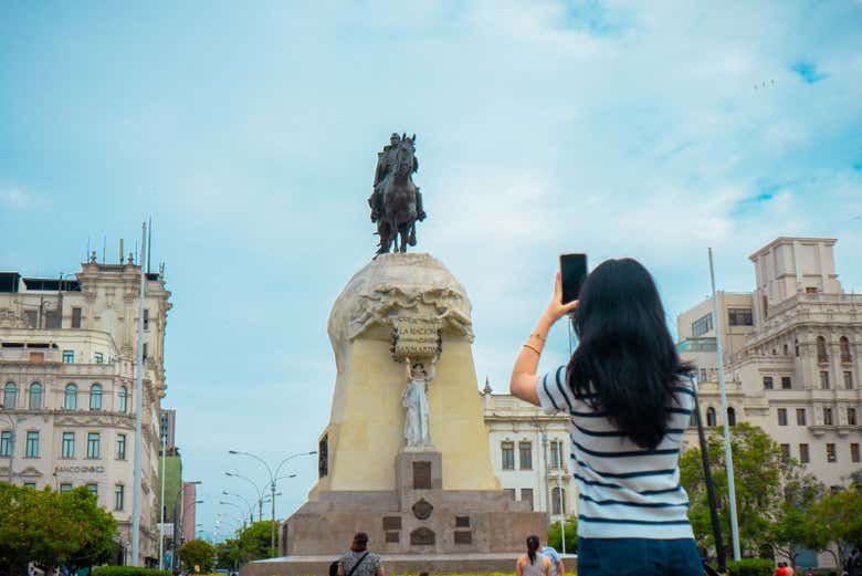 Explorando a Plaza San Martin