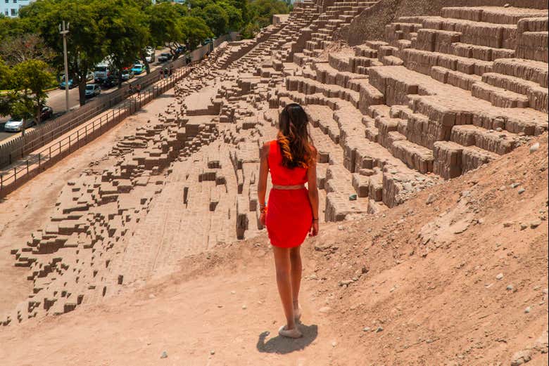 Visitando Huaca Pucllana