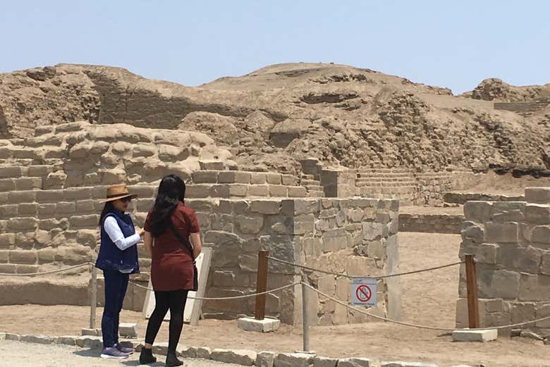 Visiting Pachacamac