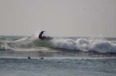 Surfe na costa de Lima