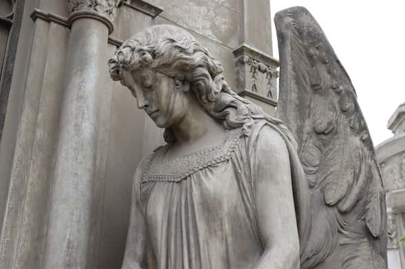 Tour de los fantasmas del cementerio Presbítero Maestro