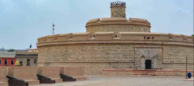 Tour por Callao y Fortaleza Real Felipe