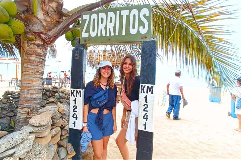Momento foto sulla spiaggia di Zorritos!