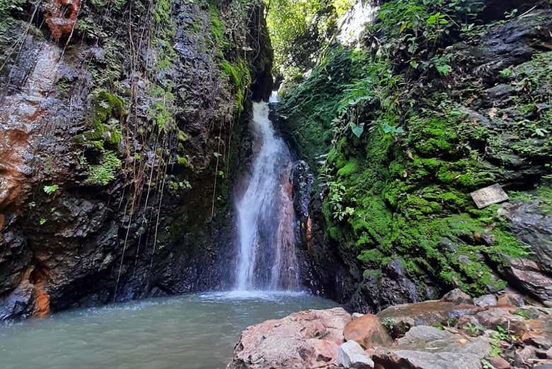 Cascada Aguas Calientes