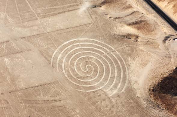 Voo de monomotor sobre as Linhas de Nazca