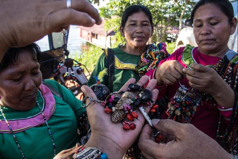 Women from the Shipibo-Konibo community