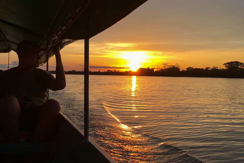 Sail along the Ucayali River