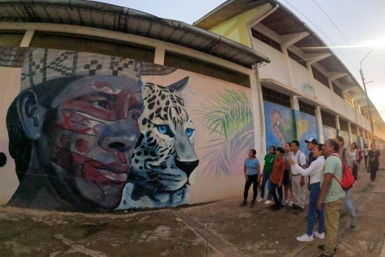 Visitando os murais de arte da Amazônia