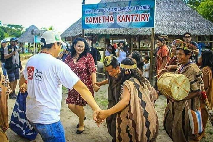 Dançando com os ashaninkas