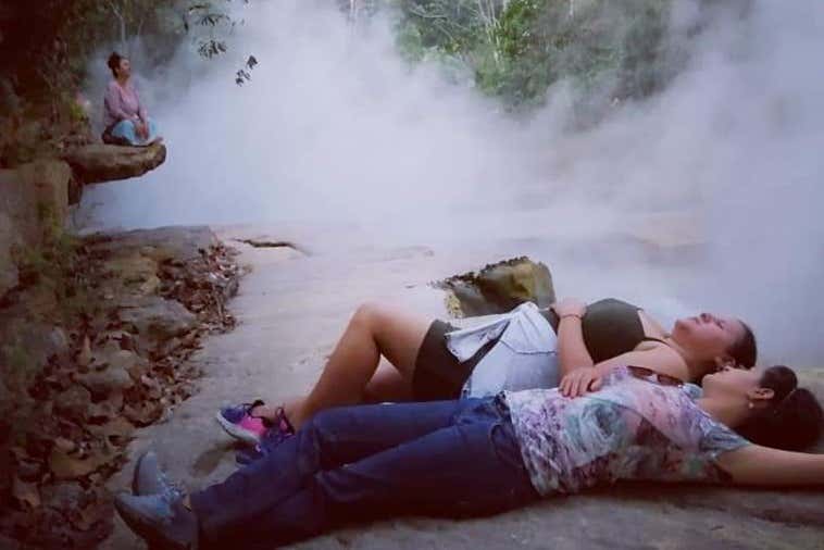 Visitando o rio fervente