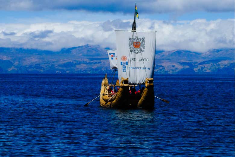 Navegando por el Lago Titicaca