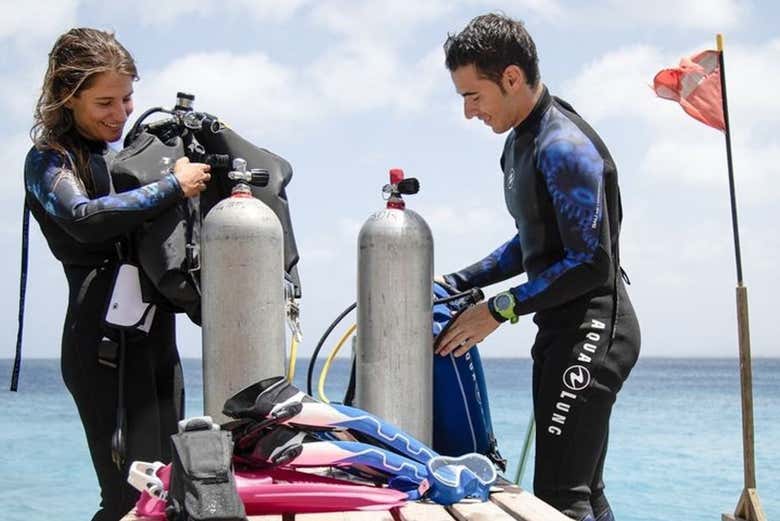 Preparing the diving equipment