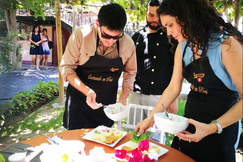 Imparando a cucinare le prelibatezze locali