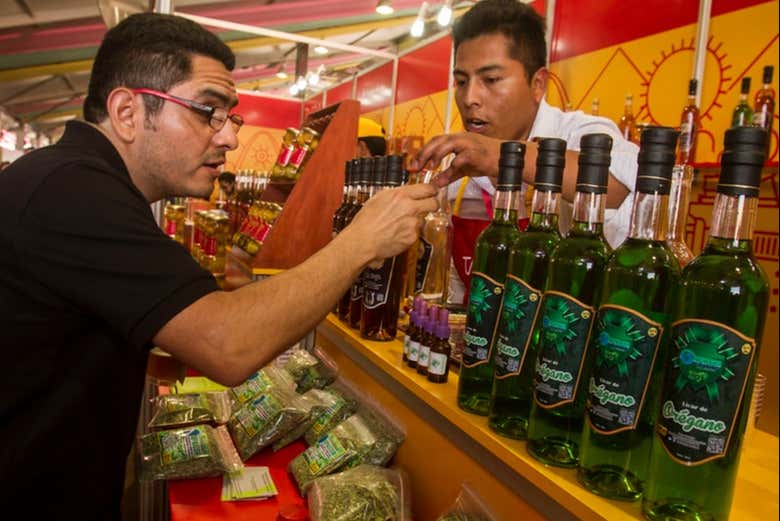 Comprando en los mercadillos de Tacna