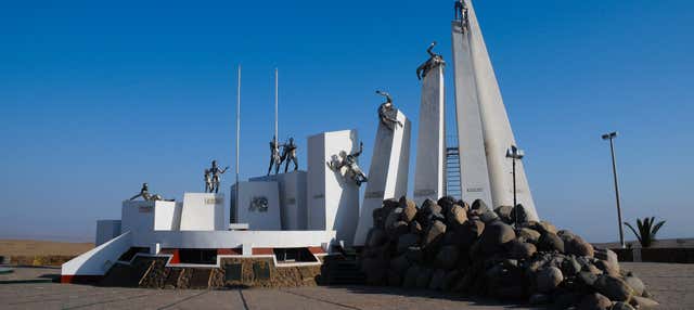 Tacna and Campo de la Alianza Tour