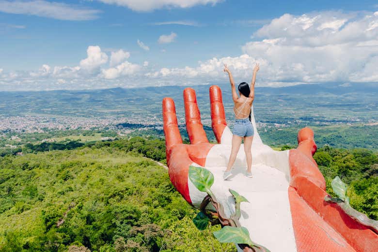Mano de Dios, el mirador de Taytamaki