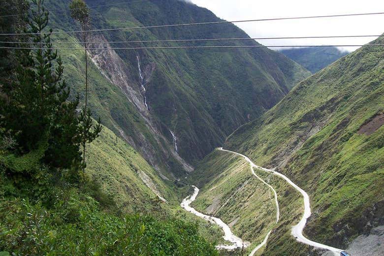 Marvel at the landscapes in the  Toterani Basin
