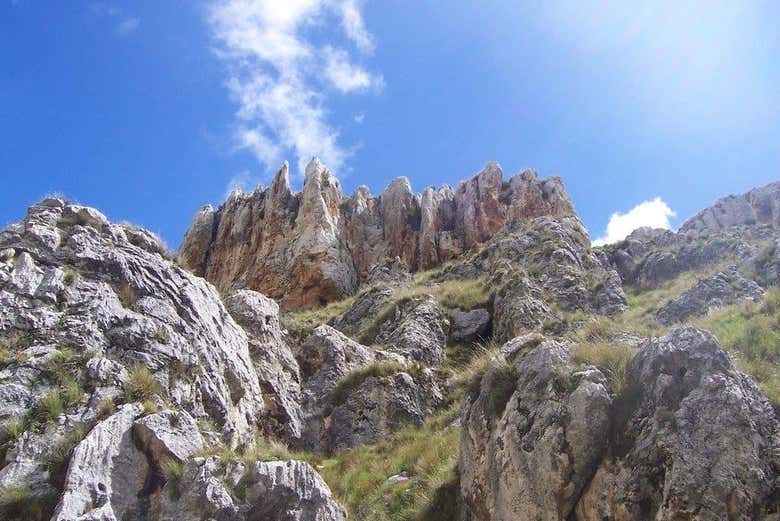 Visit the archeological sites