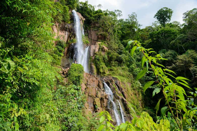 Admire the Boca Tigre Waterfall