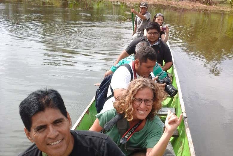 Desfrutando do passeio na lagoa