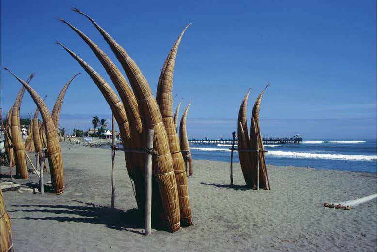 Barcos típicos en Huanchaco