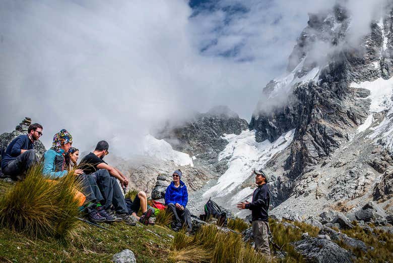 Picos nevados del camino de Salkantay