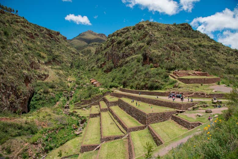 Explorando las ruinas incas