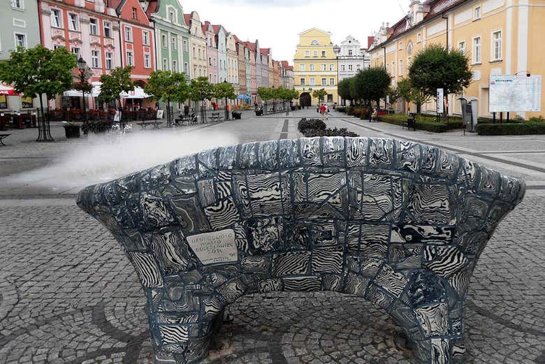 Ceramic bench in Boleslawiec