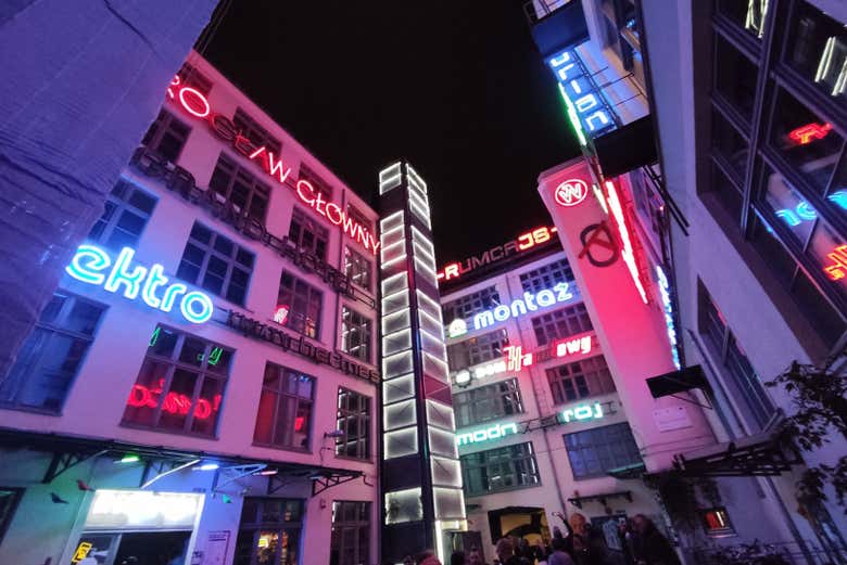  Neon Side Gallery
