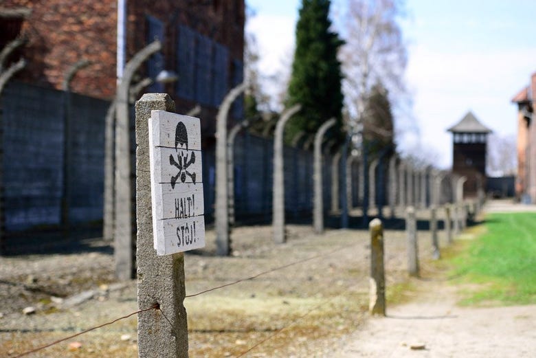 Alambradas en Auschwitz