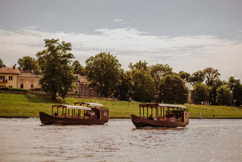 Bateaux sur la rivière