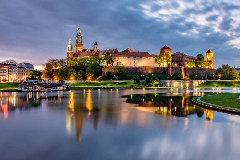 Castillo de Wawel de noche