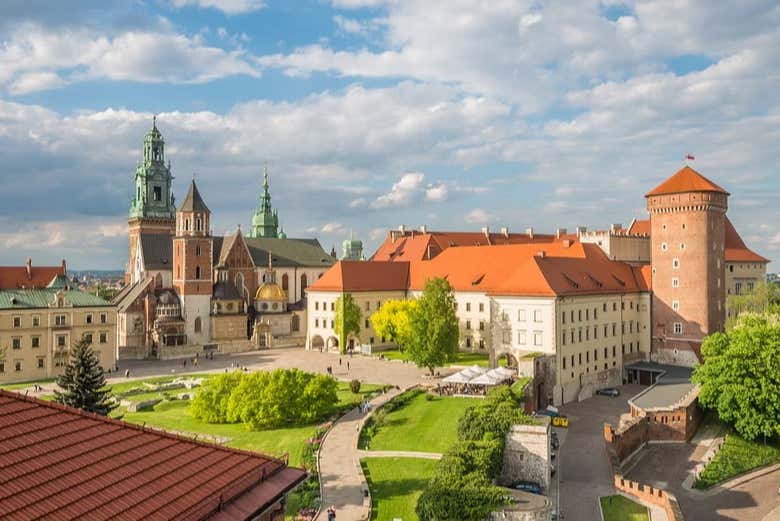Admire Krakow's royal castle and cathedral