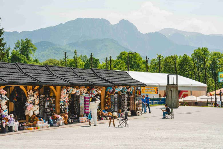 Puestos de artesanía de la calle Krupowki