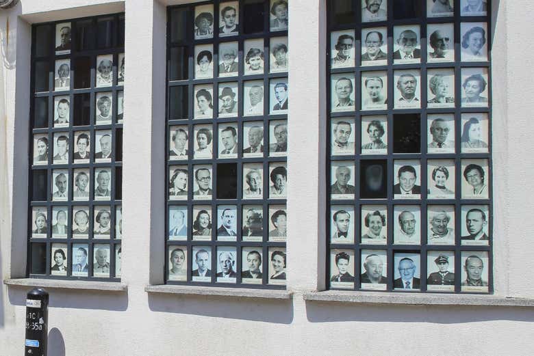 Portraits at Oskar Schindler's factory