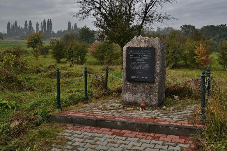 Lápida conmemorativa