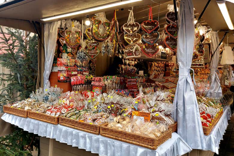 Veremos puestos con dulces de estas fechas