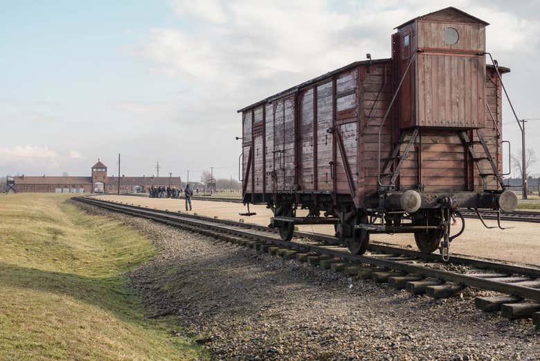 Vías del tren de Auschwitz