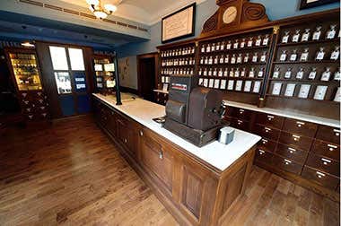 Farmacia del Águila