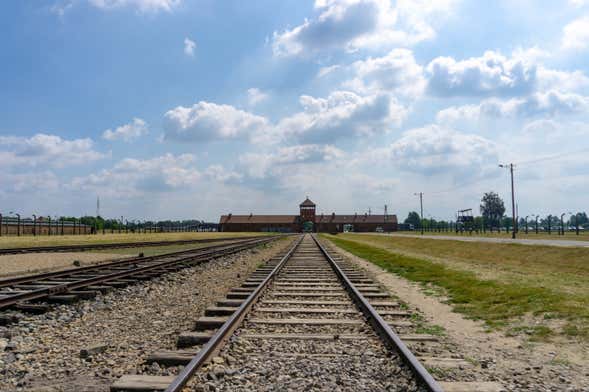 Auschwitz-Birkenau Tour