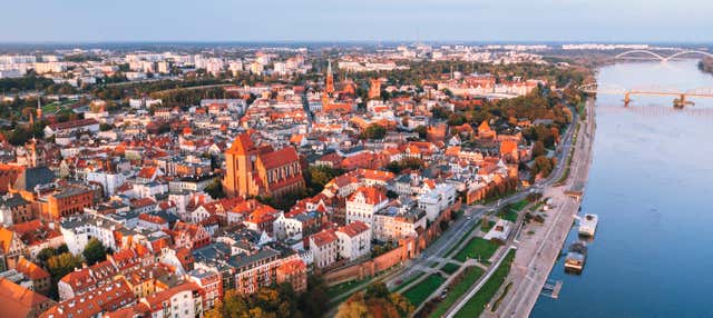 Paseo en barco por el puerto medieval de Torun