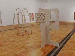 Sculpture abstraite à Zacheta