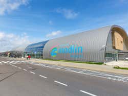Terminal de l'aéroport de Varsovie Modlin