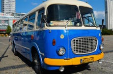 Tour panorâmico de ônibus antigo