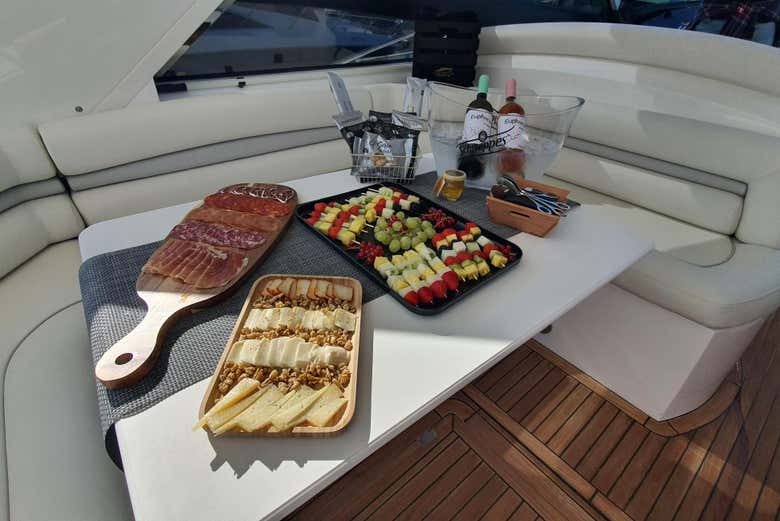 Appetisers and drinks on the private yacht