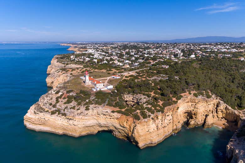 Explorando grutas perto de Albufeira